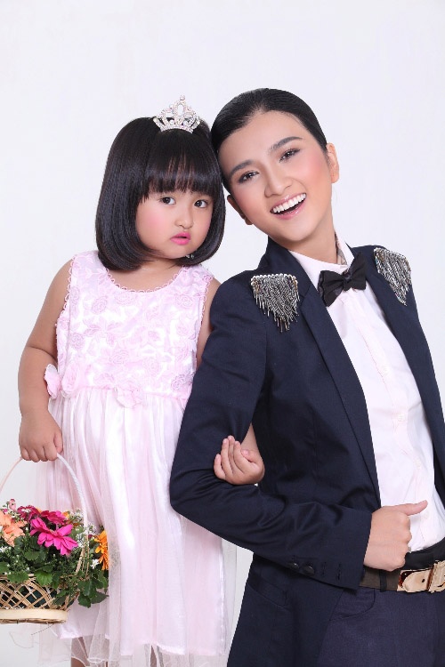 Kim Tuyến và con gái.