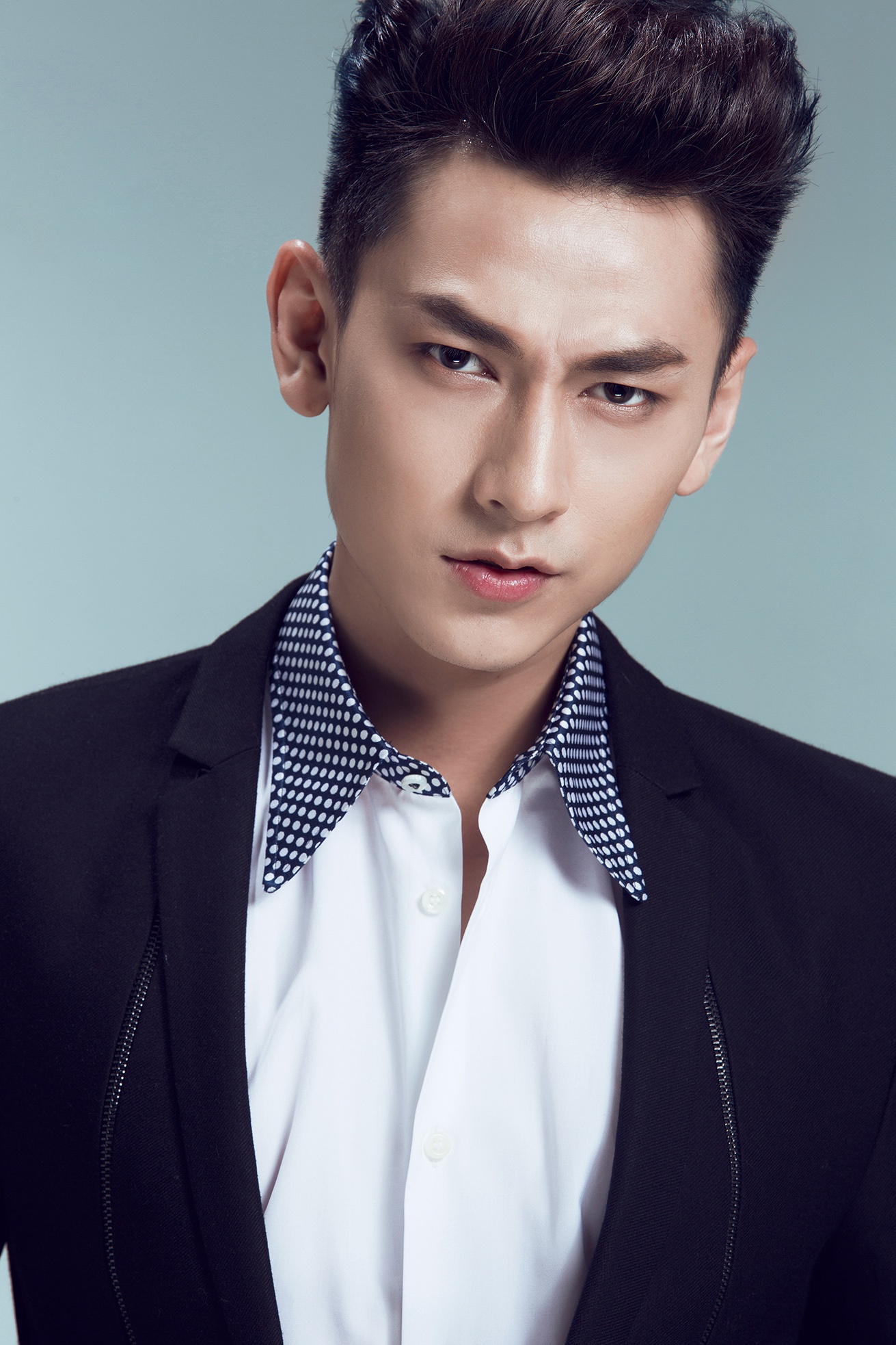 Isaac hội tụ đủ yếu tố hoàn hảo để vươn lên tầm ca sĩ ngôi sao.