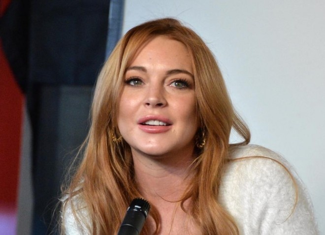 Lindsay Lohan nghèo vẫn xài sang.