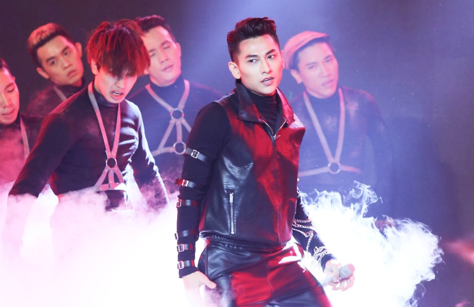 Isaac - Toc Tien thua diem Dong Nhi, Giang Hong Ngoc hinh anh