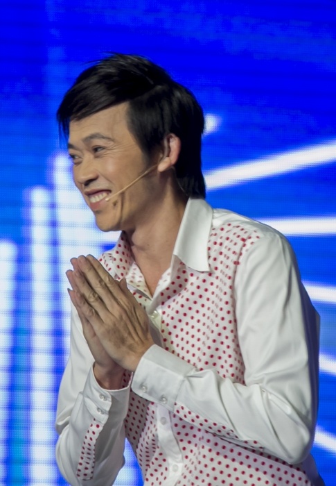 Mỹ Linh bóc mẽ nét chữ của Hoài Linh.