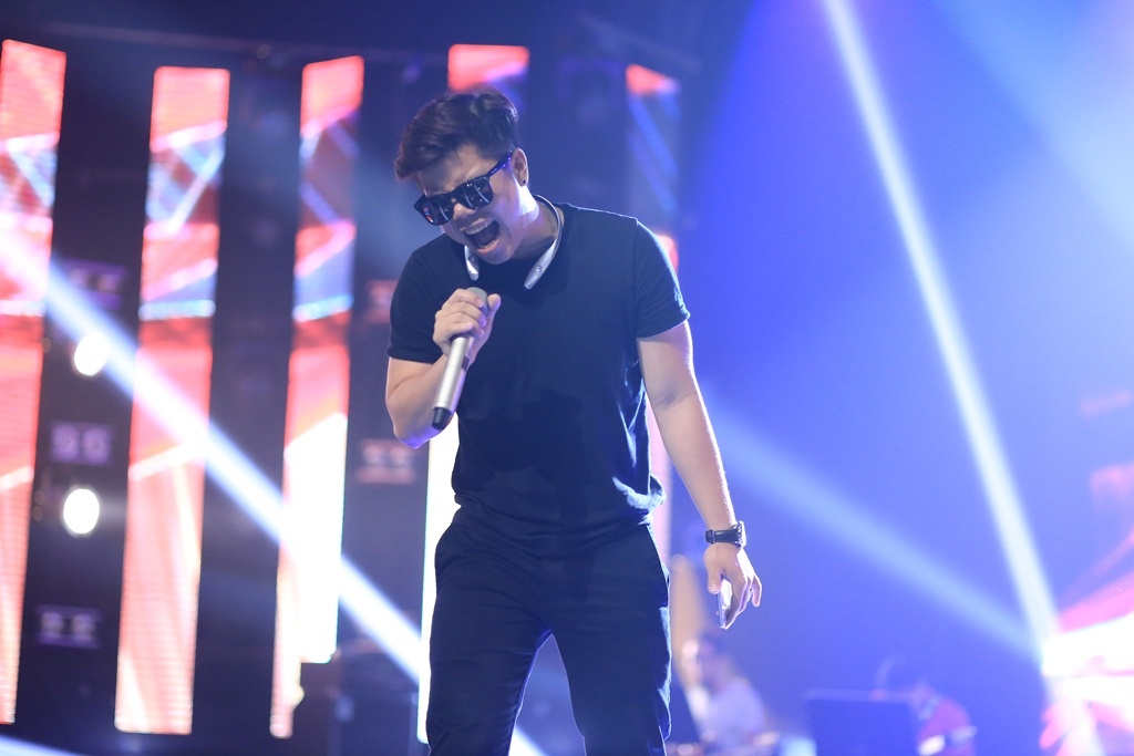 Sau 2 đêm an toàn, Đinh Mạnh Ninh thử sức với