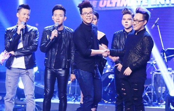 Fan hut hang vi Trung Quan bi loai o Tuyet dinh tranh tai hinh anh