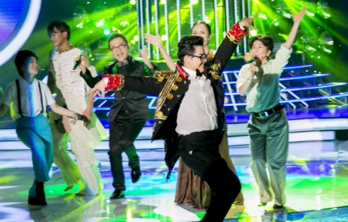 Thanh Duy gia Thanh Bach vuot ma choc gheo Hoai Linh hinh anh