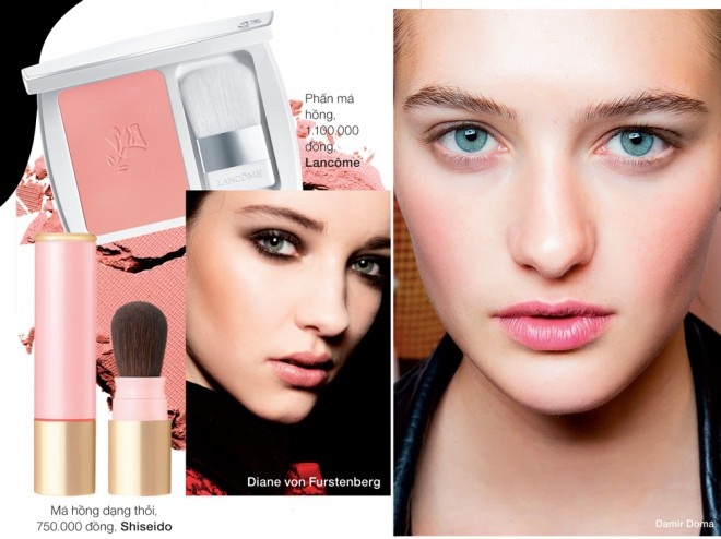 Màu hồng giúp gương mặt tươi tắn.