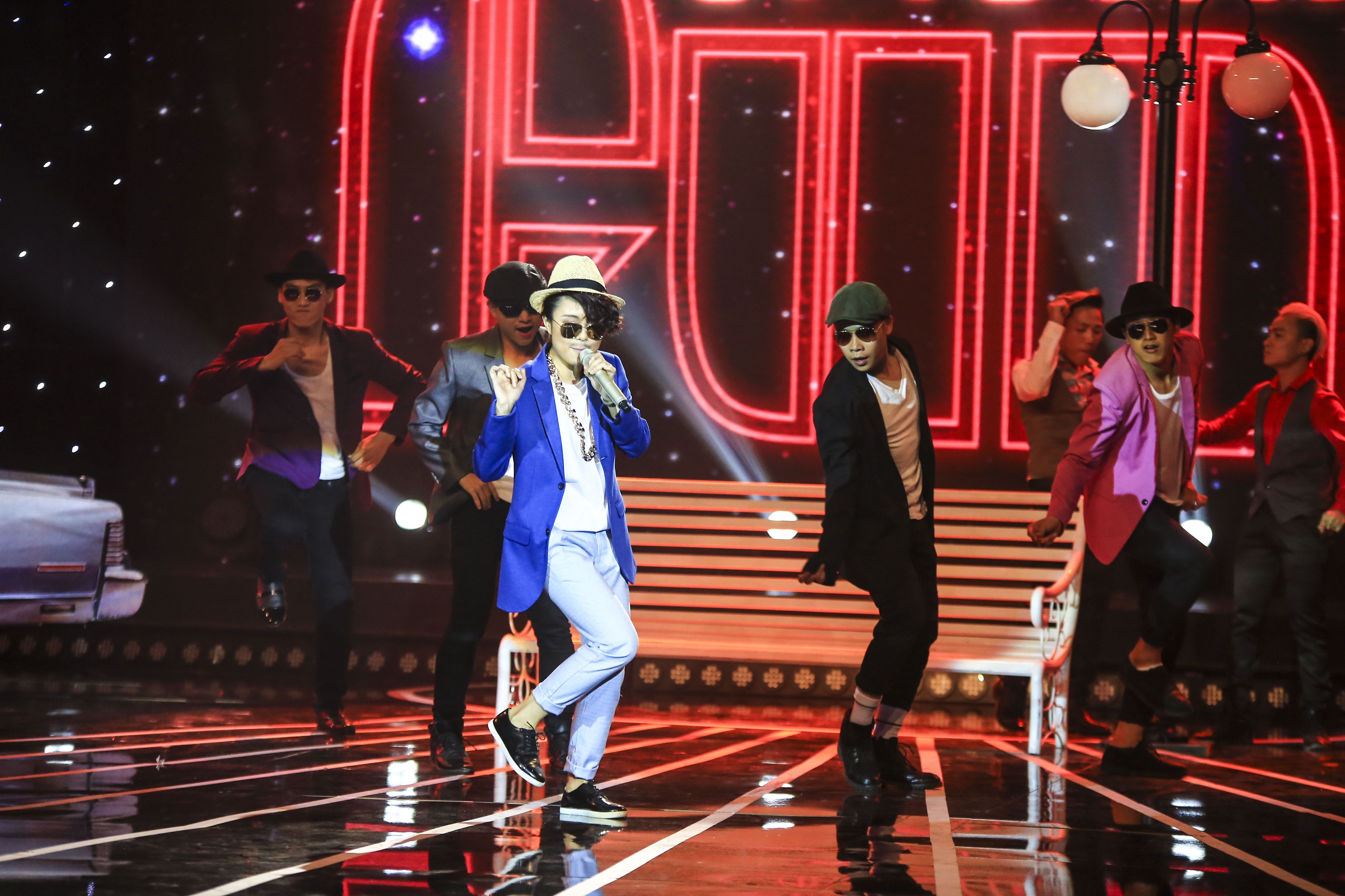 Thái Trinh với 3 đêm thi trước không quá nổi bật đã có phần thi lột xác và lội ngược dòng ngoạn mục với thể loại disco. Cô chọn một hit đình đám của Bruno Mars - Uptown Funk. Nhạc sỹ Phương Uyên khen ngợi: “Các vòng trước em loay hoay với việc chọn bài, không biết phải làm thế nào thì vòng này, nhảy và hát, tất cả mọi thứ, em giải phóng được mình”.