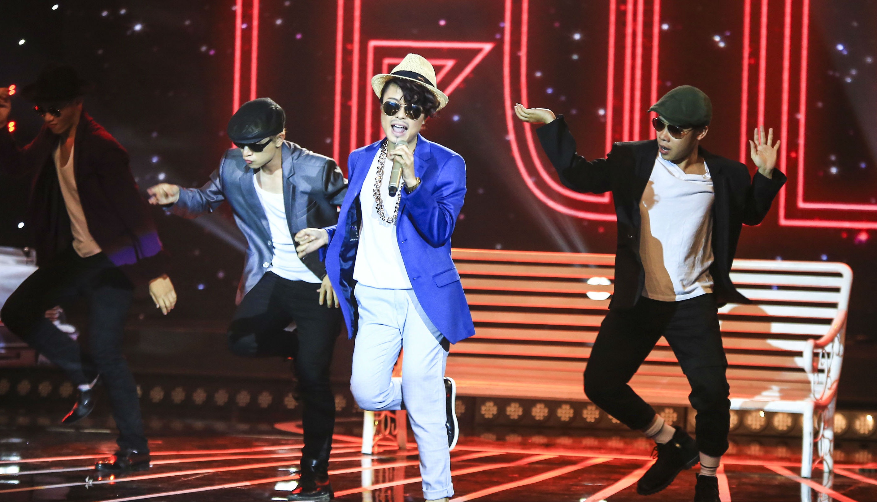 Thai Trinh – Uptown funk hinh anh