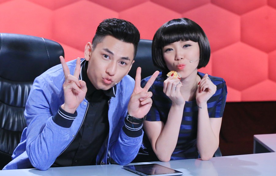 Isaac – Toc Tien nhoc nhan thang Hoai Linh – Viet Huong hinh anh