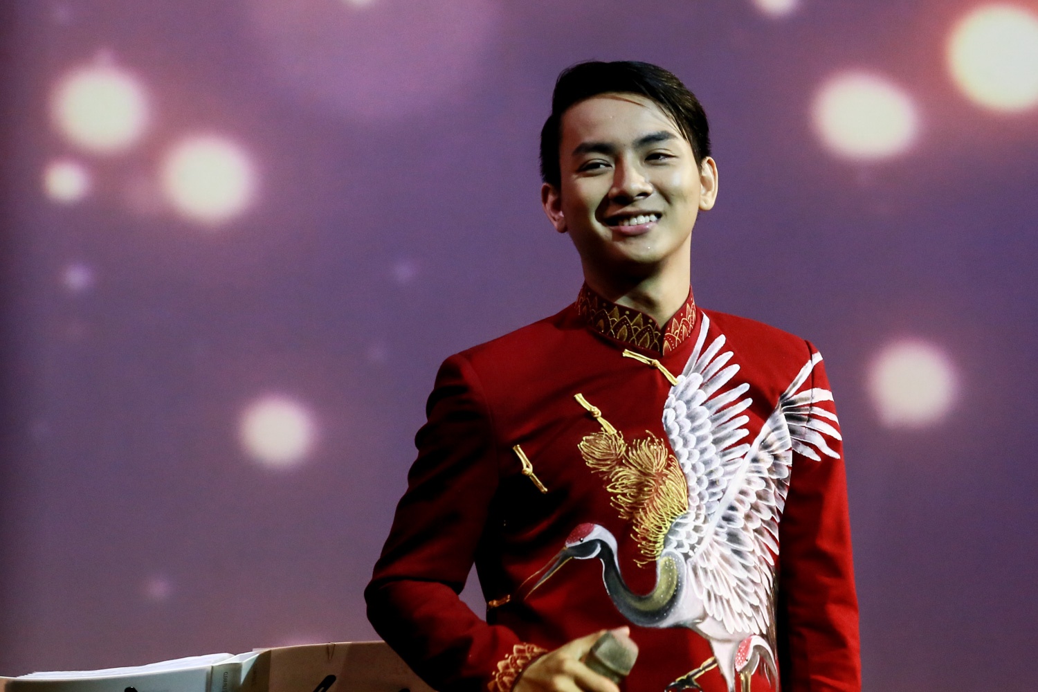 Trong album này, Hoài Linh tư vấn cho Hoài Lâm cách thể hiện để không làm mất đi chất nhạc xưa vốn có. Nhạc trữ tình vốn thế mạnh của Hoài Lâm nên nam ca sĩ không quá lo lắng.