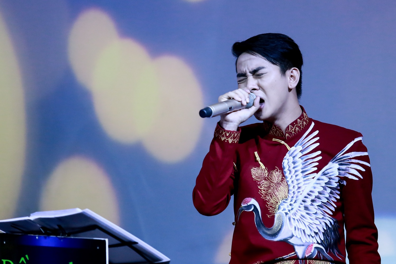 Nam ca sĩ thừa nhận, dù thử sức với phong cách trẻ nhưng anh vẫn quay về với sở trường nhạc xưa. Sau Cô bé ngày xưa, Hoài Lâm ấp ủ album dân ca với chủ đề về gia đình. Album mới được anh bắt tay ngay sau khi hoàn thành Cô bé ngày xưa.