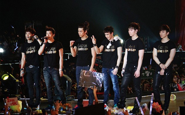 Lợi nhuận của 2PM chủ yếu đến từ các concert, tour diễn.
