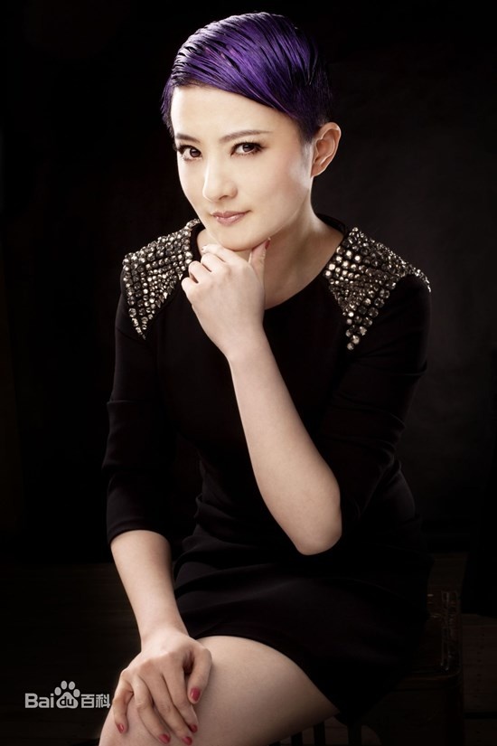 Đang ở đỉnh cao danh vọng, Kim Minh quyết định tạm ngừng đóng phim để chuyên tâm học hành. Mấy năm trở lại đây, Kim Minh có trở lại màn ảnh, nhưng chủ yếu chỉ thể hiện các vai phụ.