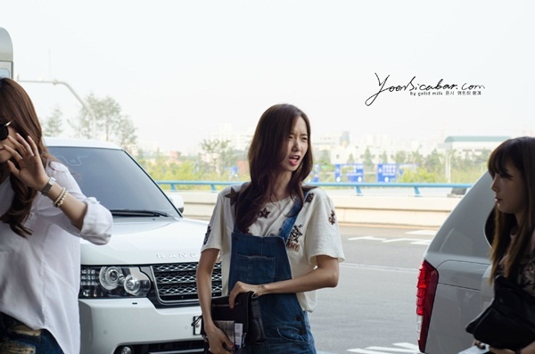 Miệng của Yoona ngoài dùng để ăn, hát, nói ra thì nó còn có chức năng trả lời câu hỏi của người khác khi cô bạn nhai. Sunny nói rằng có lần cô hỏi Yoona: