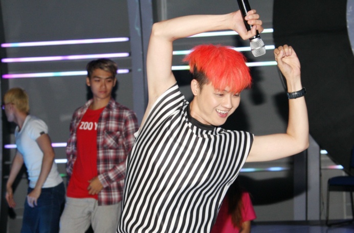 Hoai Linh dong vien Thanh Duy vuot qua mac cam hinh anh