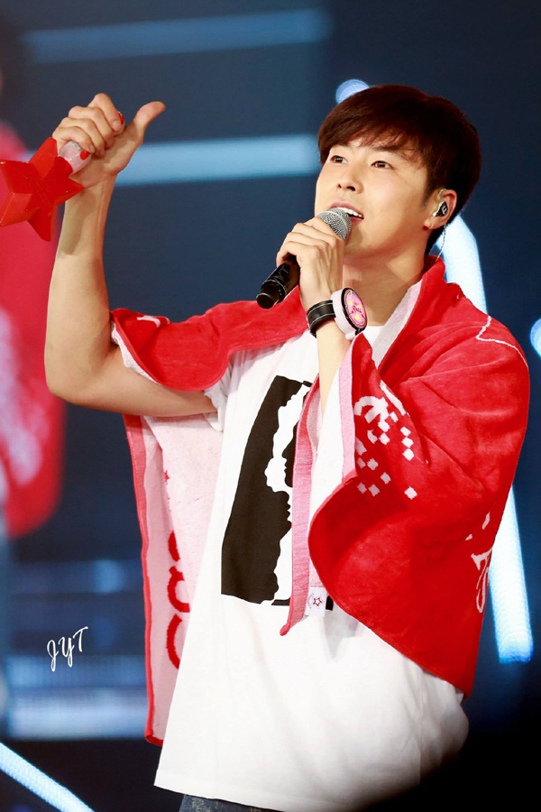 Yunho tâm sự và cảm ơn tất cả mọi người.