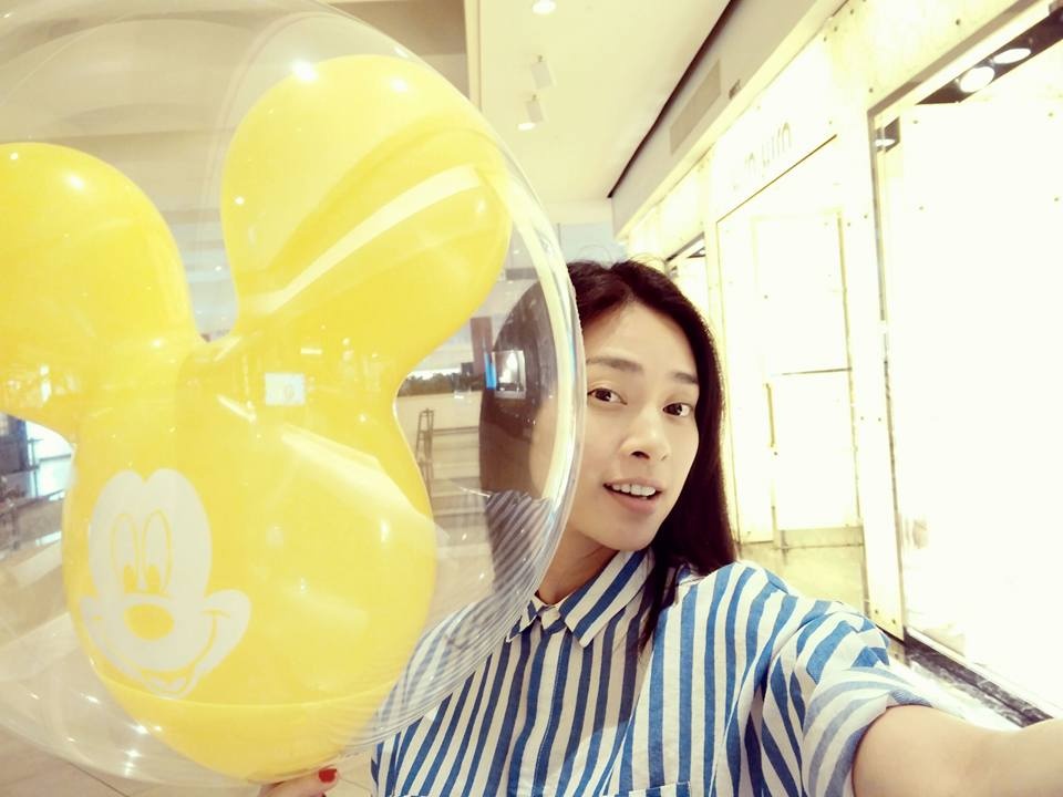 Ngô Thanh Vân rạng rỡ với nét đẹp tự nhiên của mình.