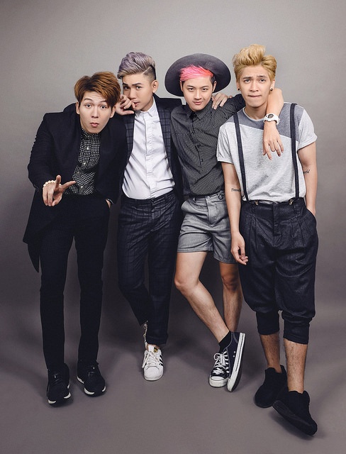 Bộ tứ Lớp học vui nhộn hóa thành phiên bản Việt của EXO.