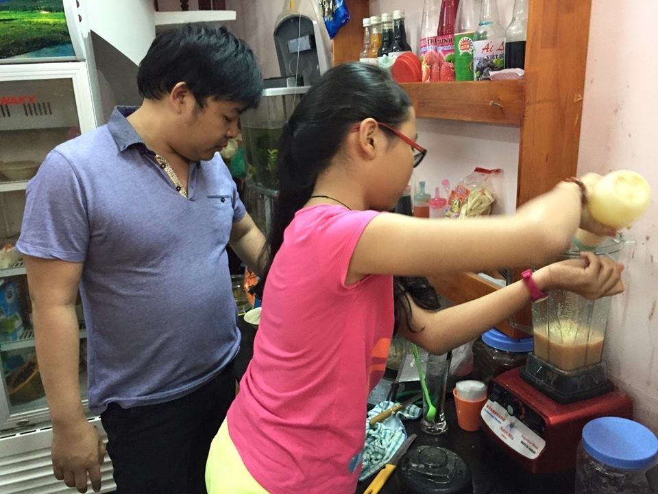 Quang Lê khen Phương Mỹ Chi rất giỏi, việc gì cũng biết làm.