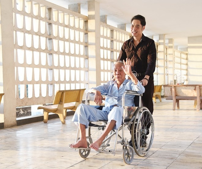 Ngọc Sơn nhốt mình sau