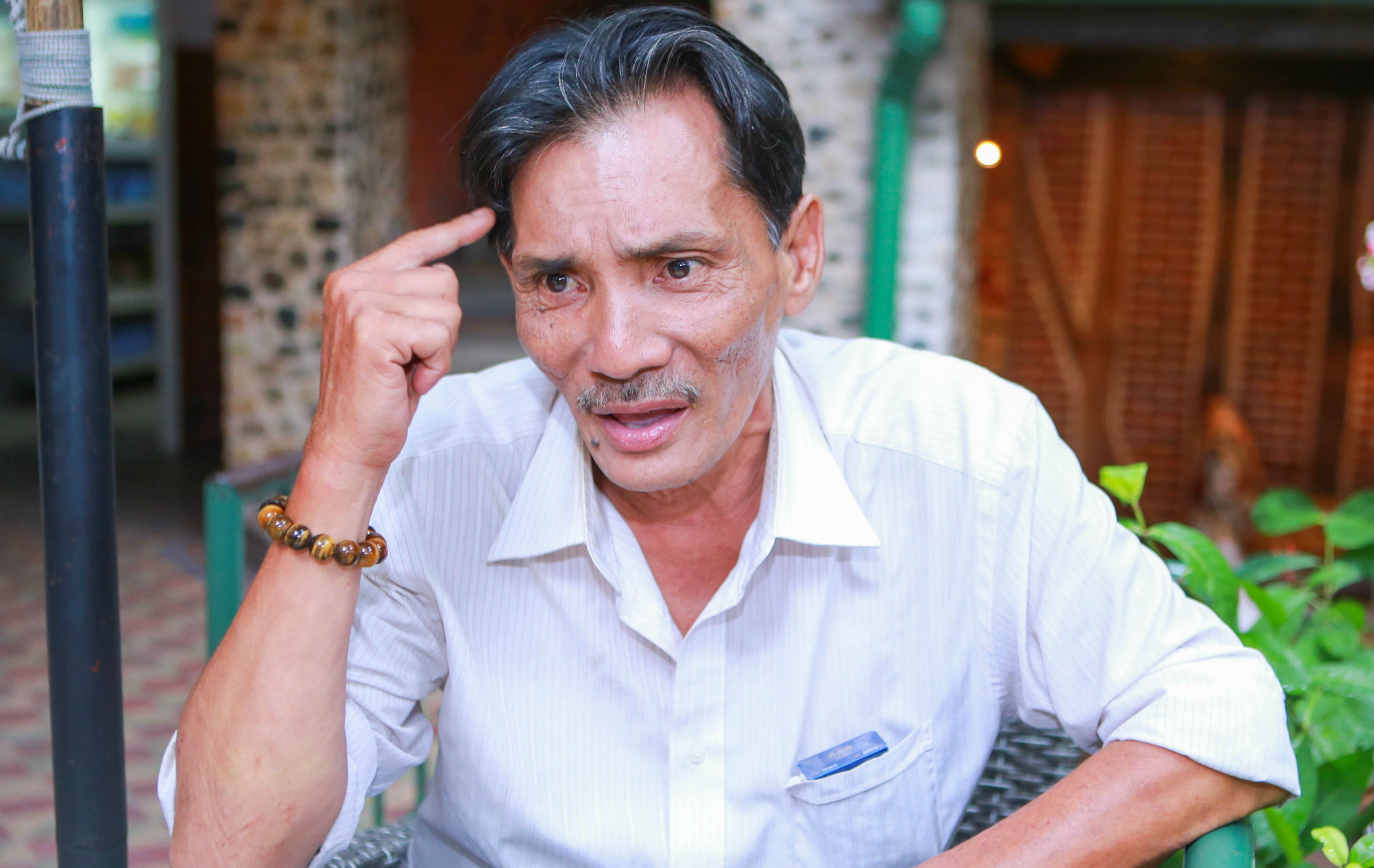 Thuong Tin: 'Danh hieu ma phai di xin thi nhuc lam' hinh anh