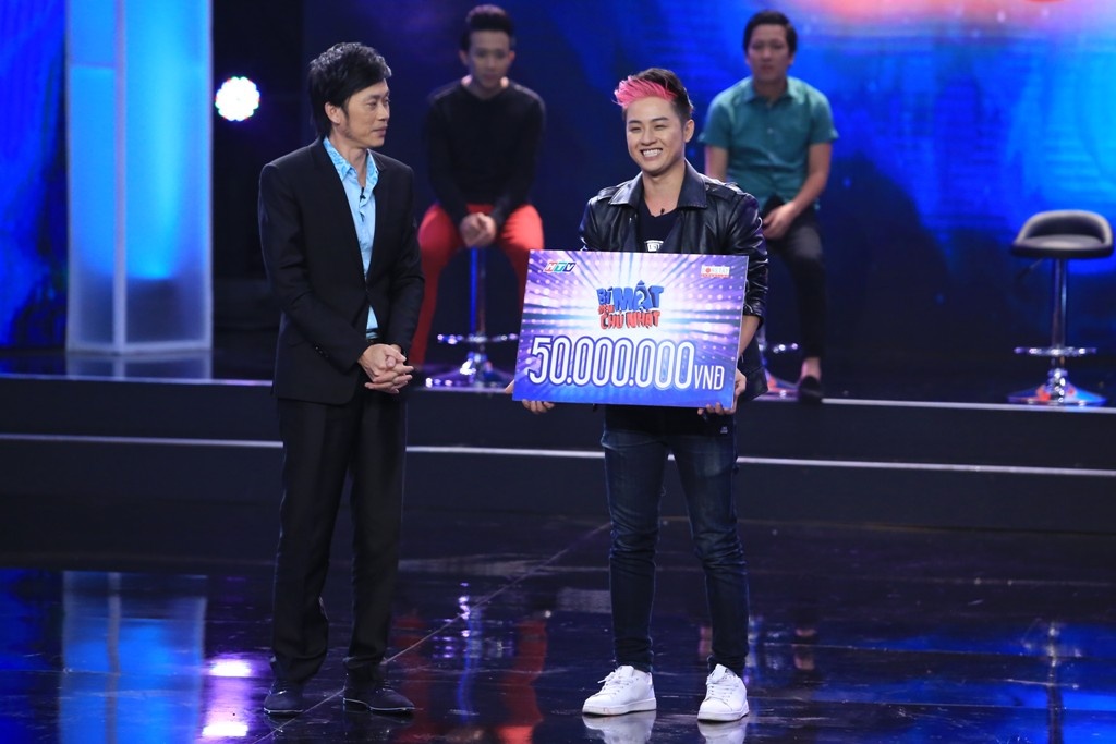 Hoài Linh đánh giá cao sự nhanh nhẹn và duyên dáng của Thanh Duy nên quyết định trao anh 50 triệu đồng tiền. Anh dành tặng cho lớp học tình thương dành của bệnh viện Ung bướu TP HCM.  