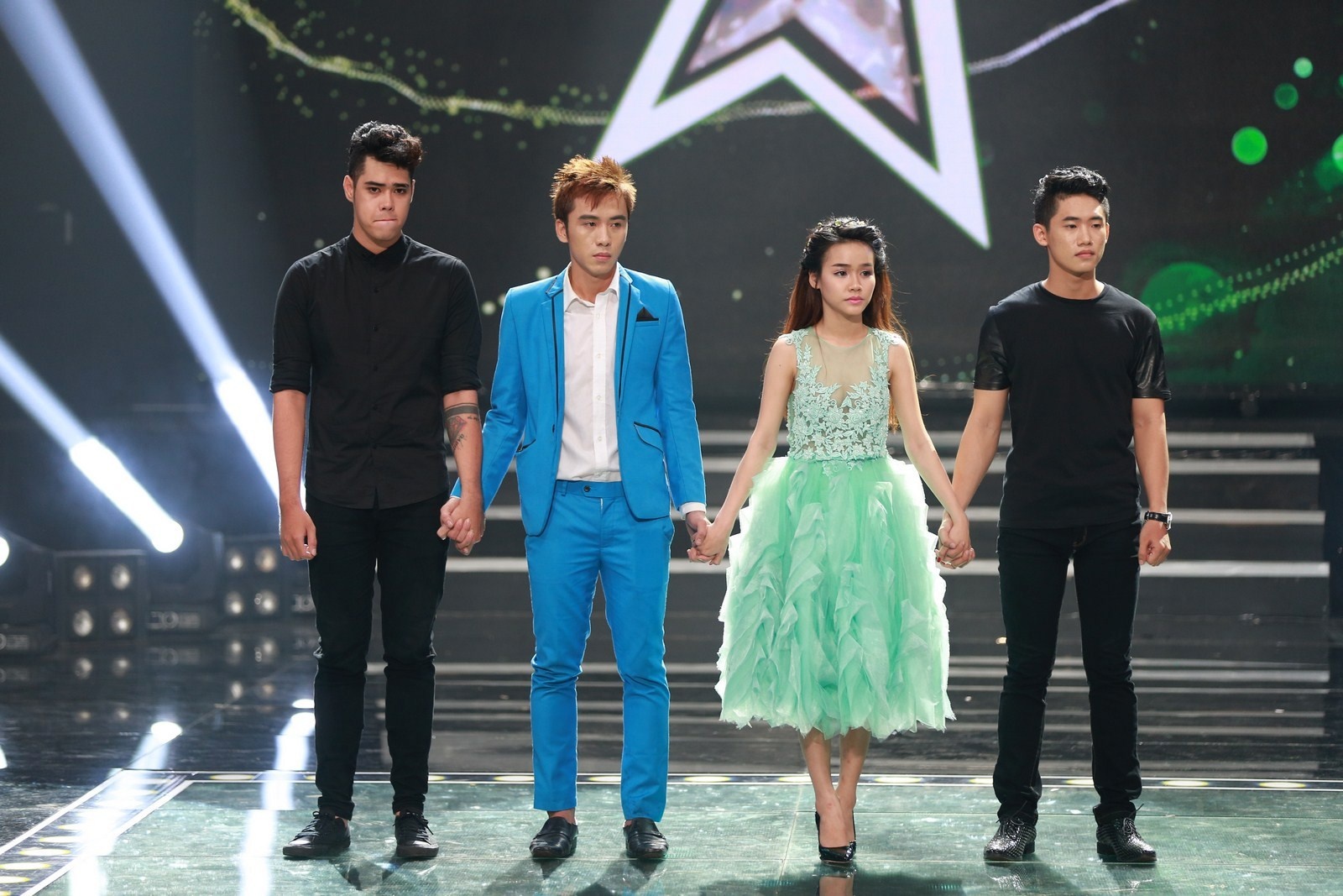 4 thí sinh có số điểm thấp hơn, phải bước vào vòng thi loại trực tiếp (sing-off) là Lê Thị Quỳnh Duyên (27 điểm), Hồ Minh Tấn (27 điểm), Trần Đoàn Thiện (26,5 điểm) và Nguyễn Duy (26 điểm).