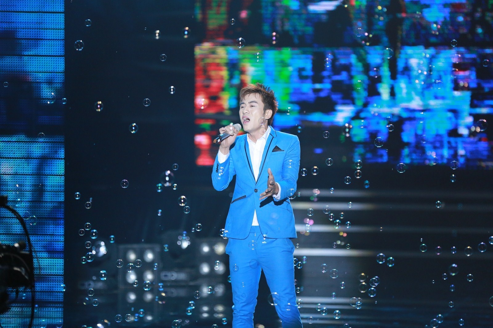 Đoàn Thiện dự thi với ca khúc Vết mưa. Theo Đan Trường, bài thi của nam thí sinh không xuất sắc như đêm thi trước, cột hơi không ổn định. Siu Black lưu ý Đoàn Thiện lỗi phát âm – điều mà chị tối kỵ trong khi hát. Phần thi của Đoàn Thiện nhận được 9 điểm từ anh Bo và 8,5 điểm từ Siu. 