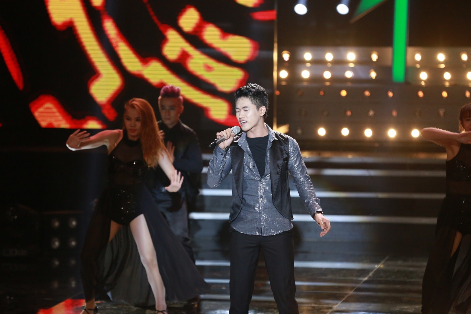 Minh Tấn đến từ Cần Thơ có phần dự thi khá thành công với ca khúc Say tình. Giọng hát của chàng trai sinh năm 1993 khá cuốn hút người nghe, dù phong cách trình diễn của anh chưa được tự tin. Giọng ca Ly cà phê Buôn Mê dành lời khen cho cách xử lý rất thông minh của anh. 