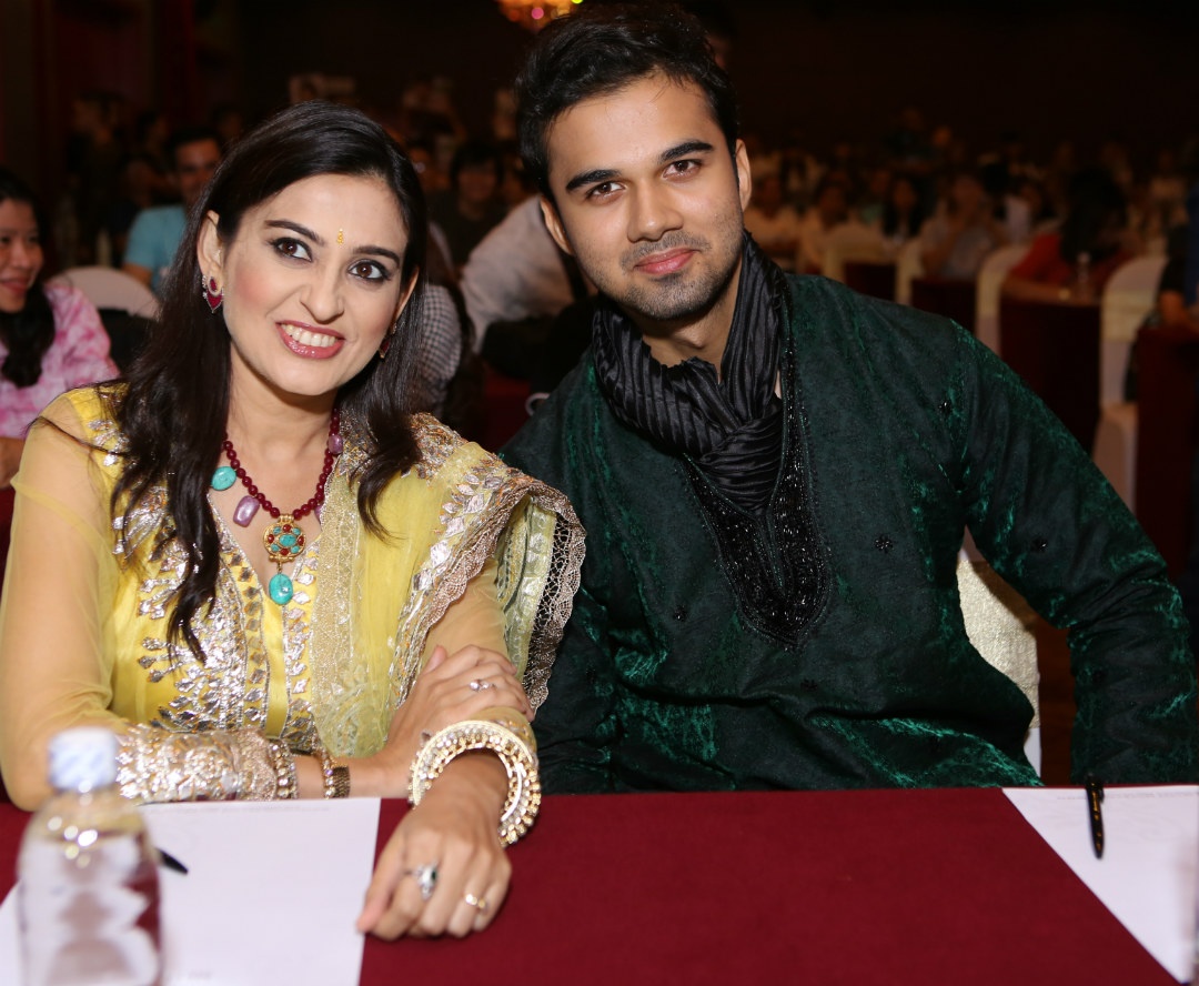 Anh cũng tiết lộ thêm, “bom tấn” truyền hình của xứ sở cà ri vẫn đang được quay và phát sóng. Cho đến khi nào người xem không còn đón nhận nữa, bộ phim mới kết thúc.