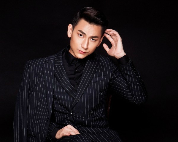 MV 'Mr. Right' cua Isaac rot khoi vi tri quan quan cua BXH hinh anh