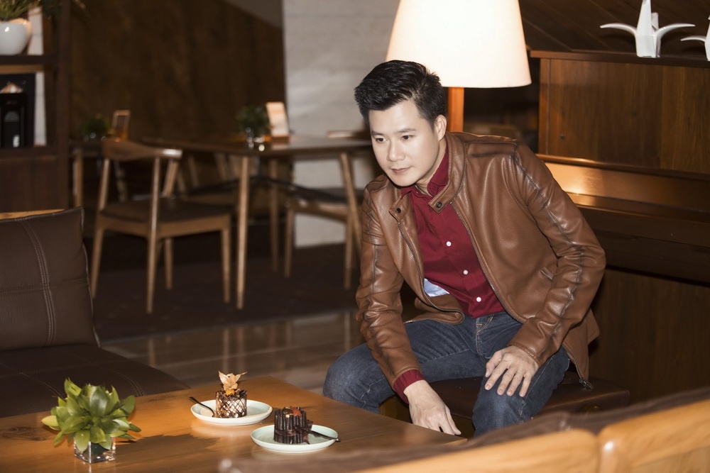 Sau thành công của liveshow, Quang Dũng và Thanh Thảo đã mang ca khúc này sang Mỹ để thực hiện phần audio. Với công nghệ thu âm, hòa âm phối khí của đất nước xứ cờ hoa sẽ đem đến cho người yêu nhạc một ca khúc hay và trọn vẹn cảm xúc.