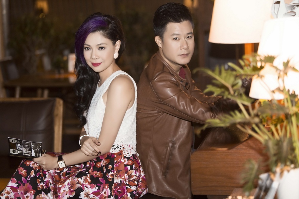 Dù là bài hát mới chưa từng phát hành nhưng khán giả rất yêu thích. Đi về phía thinh lặng có giai điệu lãng mạn, lời ca nhẹ nhàng, sâu lắng. Sự hòa quyện của hai giọng hát đến từ hai dòng nhạc khác nhau đã giúp cho ca khúc này đi vào lòng khán giả.