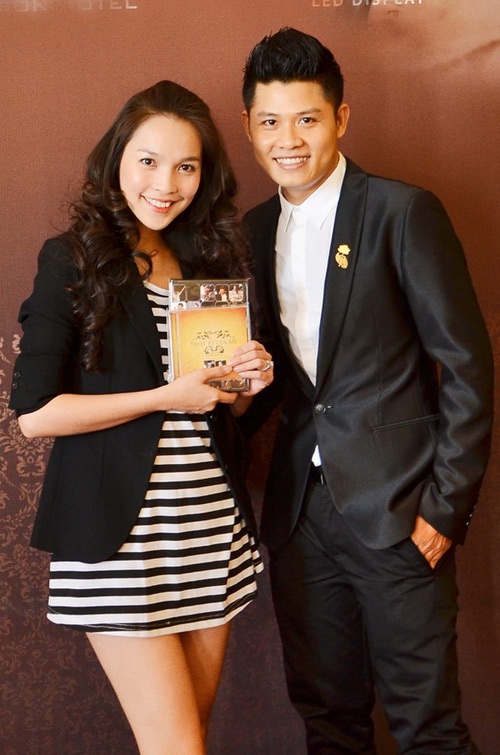 Bài  hát giúp Hiền Thục đắt show hơn còn Nguyễn Văn Chung nhận được tiền tác quyền khá hậu hĩnh.