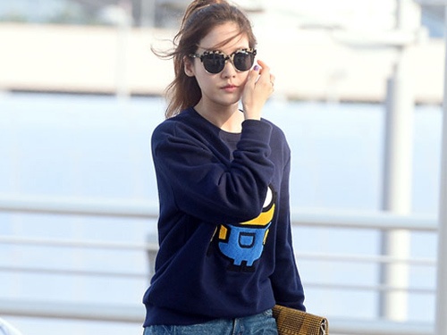 My nhan Han muon quan short khoe dui thon hinh anh