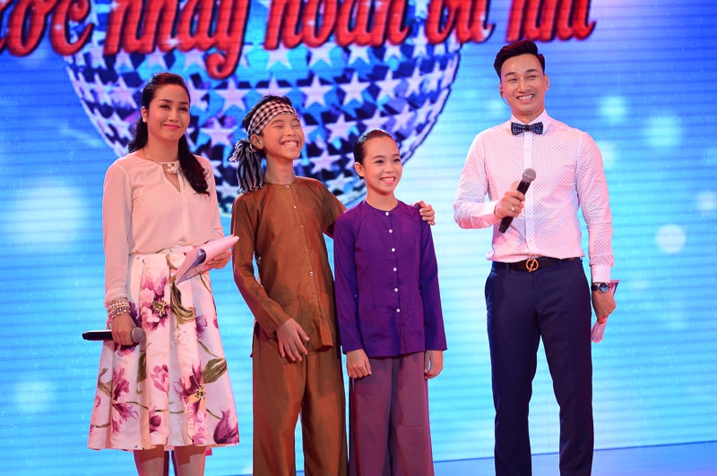 Sau khi kết thúc tiết mục, một trong số 3 thí sinh mỗi đội nhận được bình chọn cao nhất sẽ tiến thẳng vào vòng chung kết. HLV sẽ quyết định loại một thí sinh. Như vậy, 2  thí sinh mỗi đội sẽ tranh tài ở đêm thi cuối cùng để chinh phục ngôi vị quán quân.