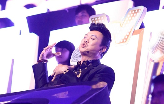 Chi Tai bi co gai trong mong cua Noo Phuoc Thinh me hoac hinh anh