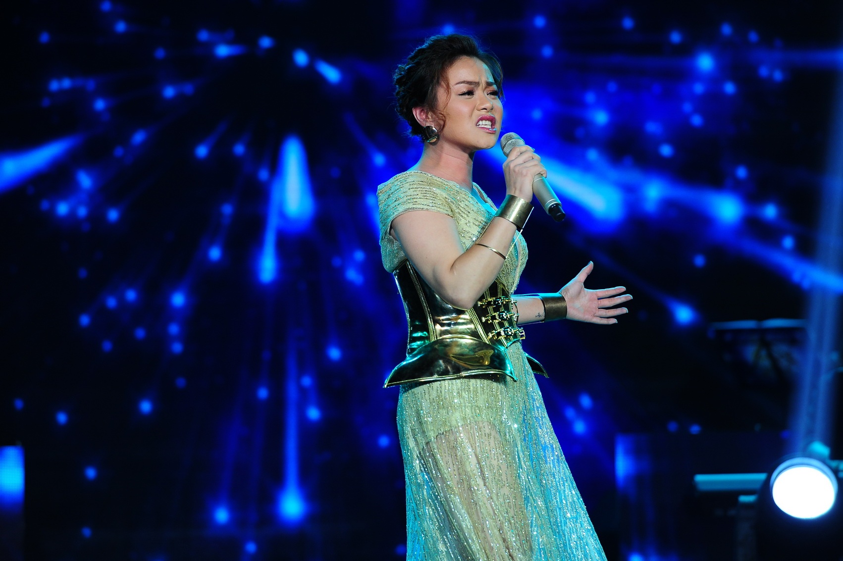 Tăng Nhật Tuệ thể hiện sự trưởng thành sau những chiêm nghiệm từng trải của mình qua bài hát Đã hơn một lần do ca sĩ Hải Yến thể hiện. Anh chia sẻ rằng: “Tôi muốn âm nhạc của mình tình cảm và chân thật, không hoa mỹ và quá màu mè”.  