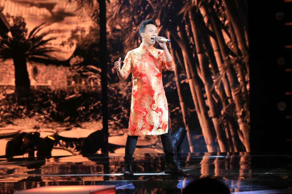 Đức Huy nhận xét Công Nam: “Bạn có giọng rất đặc biệt. Không biết bạn đi hát lâu chưa, nhưng tôi thấy kỹ thuật của bạn khá tốt. Nếu có lời khuyên thì tôi khuyên bạn nên hát nhẹ đi một chút, nên tình cảm hơn chứ không nên chăm chú vào kỹ thuật.”