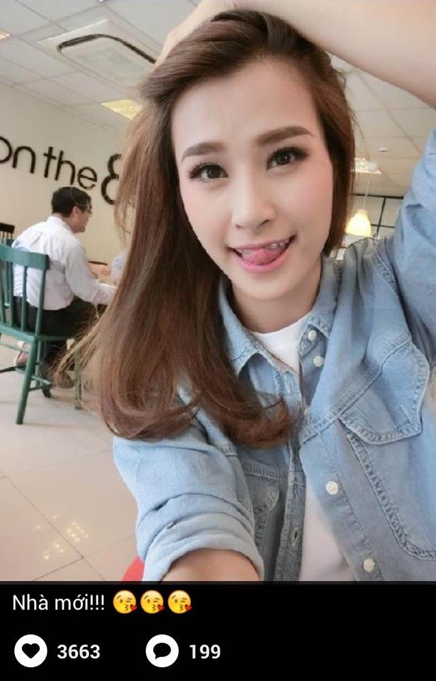 Biết và sử dụng Zalo trong sinh hoạt thường ngày khá lâu, nhưng đến hôm nay Đông Nhi mới chính thức công bố trang Zalo Page của mình. Giọng ca “Bối rối” ngay lập tức chụp ảnh tự sướng và đăng trên Zalo để chào sân những người hâm mộ của mình.