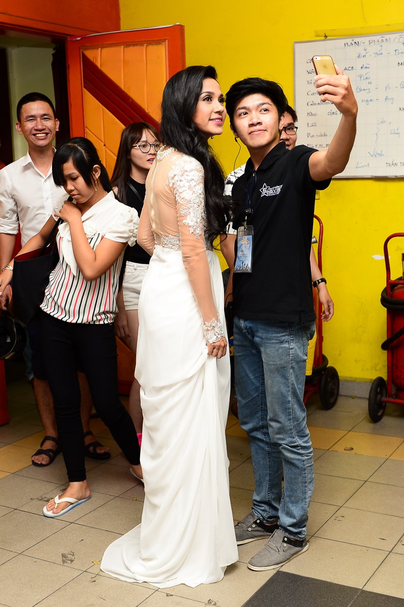 Sau đêm thi, Việt Trinh