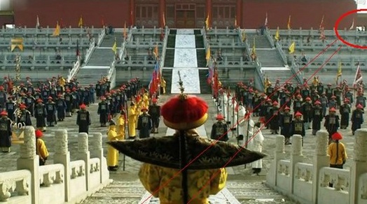 Bat loi ngo ngan trong phim Hoa ngu hinh anh