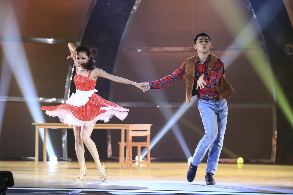 Điệu jive do chính Thu Hương biên đạo để nhảy cặp cùng Quang Minh