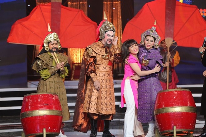 Tú Sương luôn tin tưởng, sẽ có nhiều thế hệ nối tiếp truyền thống cải lương Việt Nam.