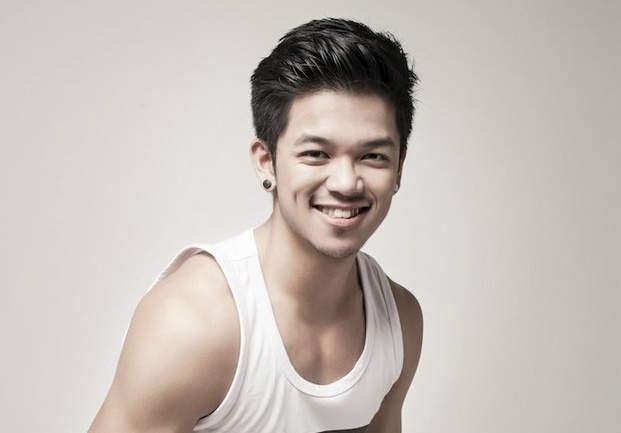 Khac Viet soan ngoi Trong Hieu tren BXH Zing hinh anh