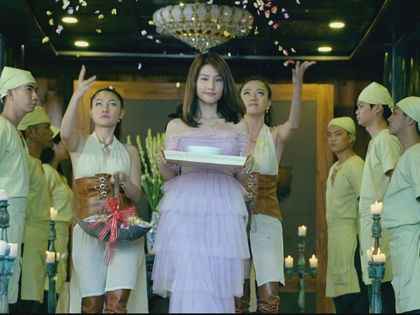 Kungfu Phở: Trong Kungfu Phở, Diễm My 9X vào vai nữ chính tên Châu Nhi, một cô tiểu thư  có tính cách hoạt bát, đi đâu cũng có 2 tỳ nữ phía sau tung hoa gây náo động.