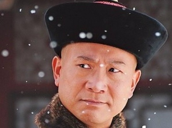 Nhung tru cot TVB 'dut ao ra di' gan day hinh anh