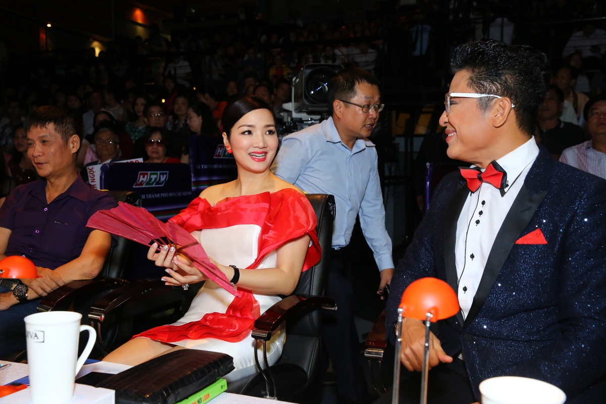 Hoa hậu đền Hùng Giáng My cũng đồng ý kiến với Thanh Bạch. Chị đánh giá Đào Duy là thí sinh có khả năng thủ lĩnh. Đạo diễn Lê Hoàng hy vọng các thí sinh mạnh dạn hơn trong việc nói về lịch sử hào hùng của dân tộc bằng chính cảm xúc, cảm nhận và cái tôi của những người trẻ được sinh ra trong thời bình. 