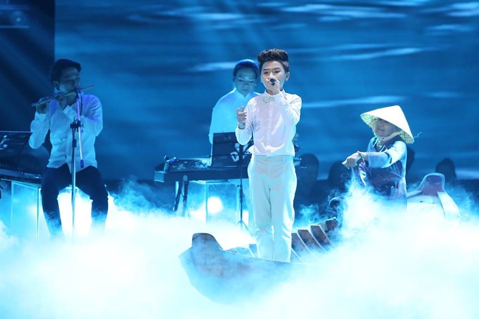 Cong Quoc - Neo dau ben que - Long me hinh anh