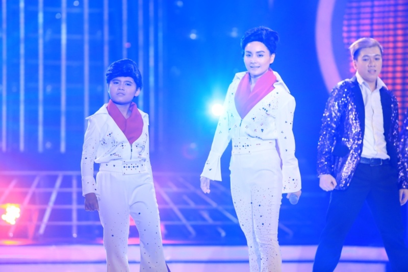 Hồng Vân và Mỹ Linh đánh giá cao nỗ lực của 2 cô trò bởi đây là tiết mục khó. Tuy nhiên, họ mong đợi Lan Phương và Minh Khang sẽ tỏa sáng hơn nữa.