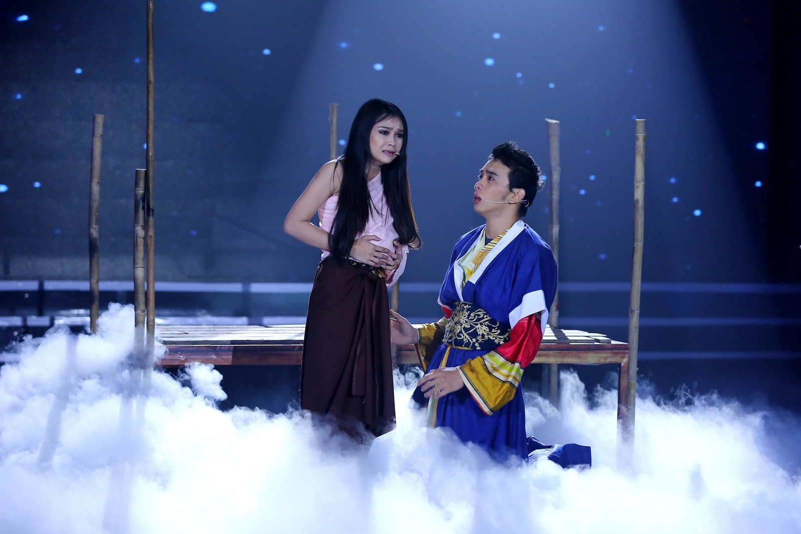 Ô kìa luôn đứng trong top an toàn với những tiểu phẩm dễ thương nhưng càng vào sâu đội càng lột xác. Với tiểu phẩm Mười – Pháp sư – Nak lấy cảm hứng từ bộ phim Ma Mười và Tình người duyên ma, Ô kìa làm giám khảo “khóc như mưa” và cười nghiêng ngả. Nội dung tiểu phẩm nói về pháp sư Thuận Nguyễn qua Việt Nam và Thái Lan để bắt ma nữ Mười (Trịnh Tú Trung đóng) và vợ ma Nak (Sam). 